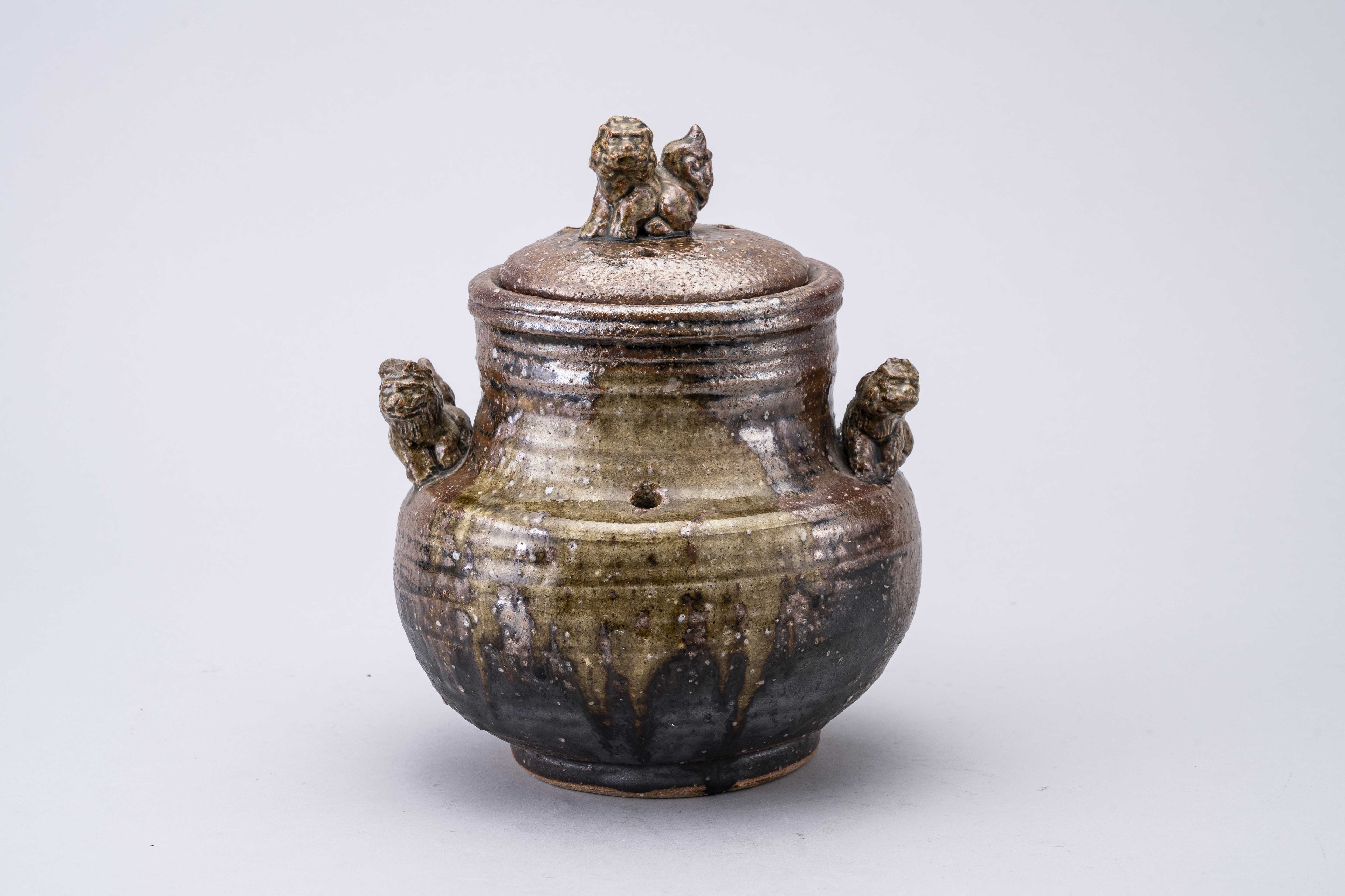 Incense burner with lion