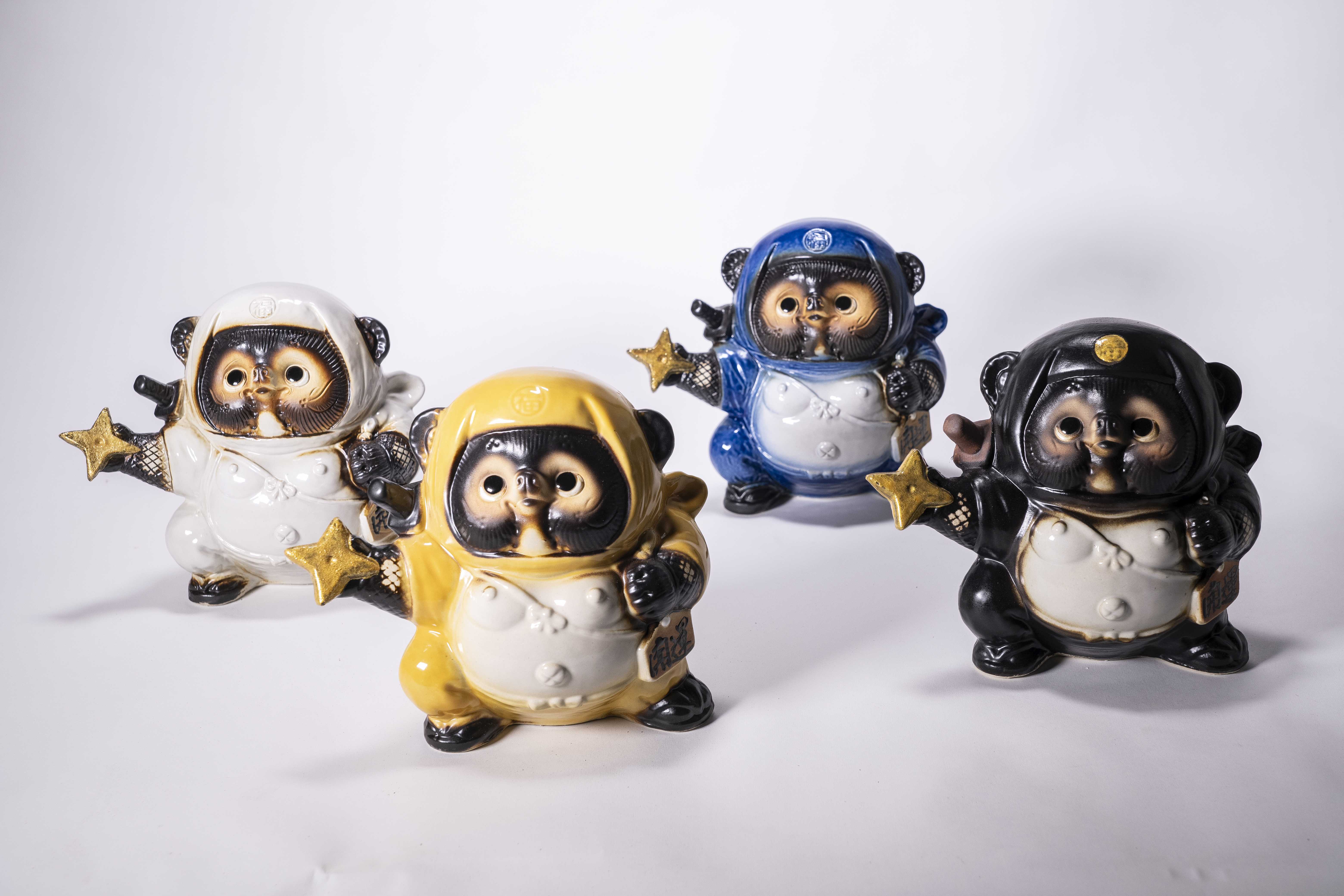 Ninja Tanuki “Kunoichi” (Female Ninja) – Shigaraki ware KAMA