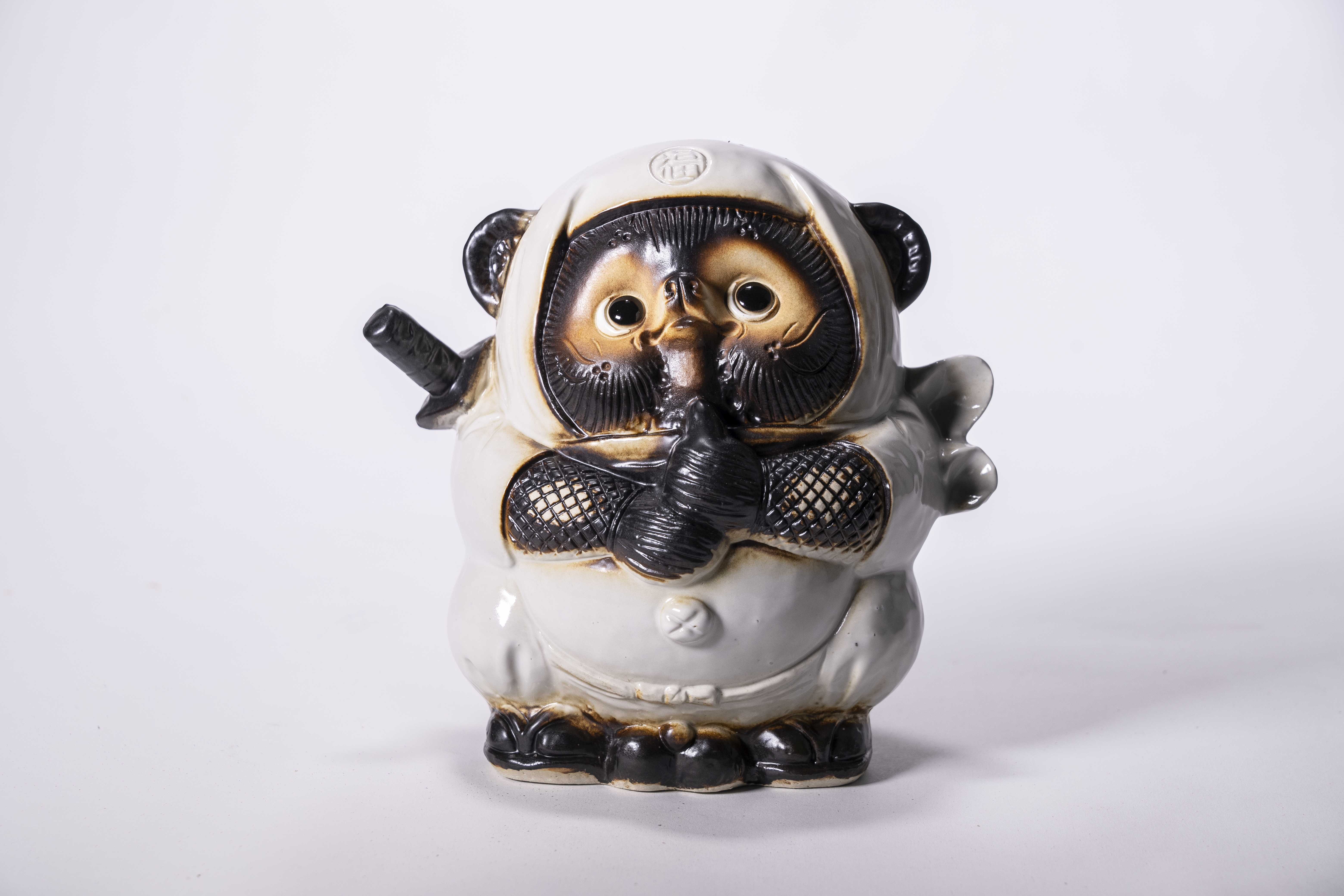 たぬき③ たぬき タヌキ 狸 店舗 置物 陶器 同画像が複数載せてる場合がありますが