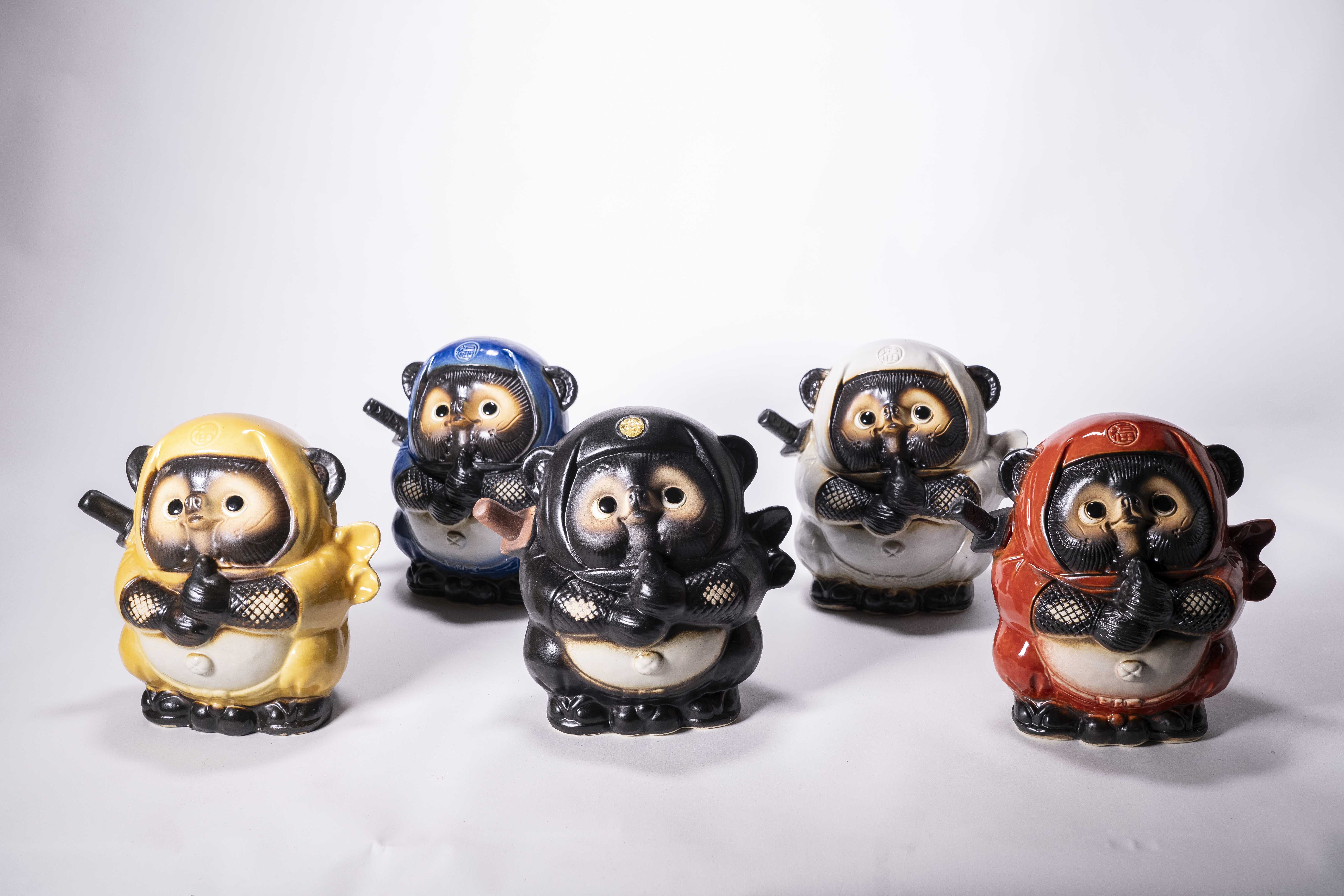 たぬき Ninja Tanuki “Doron” – Shigaraki ware KAMA