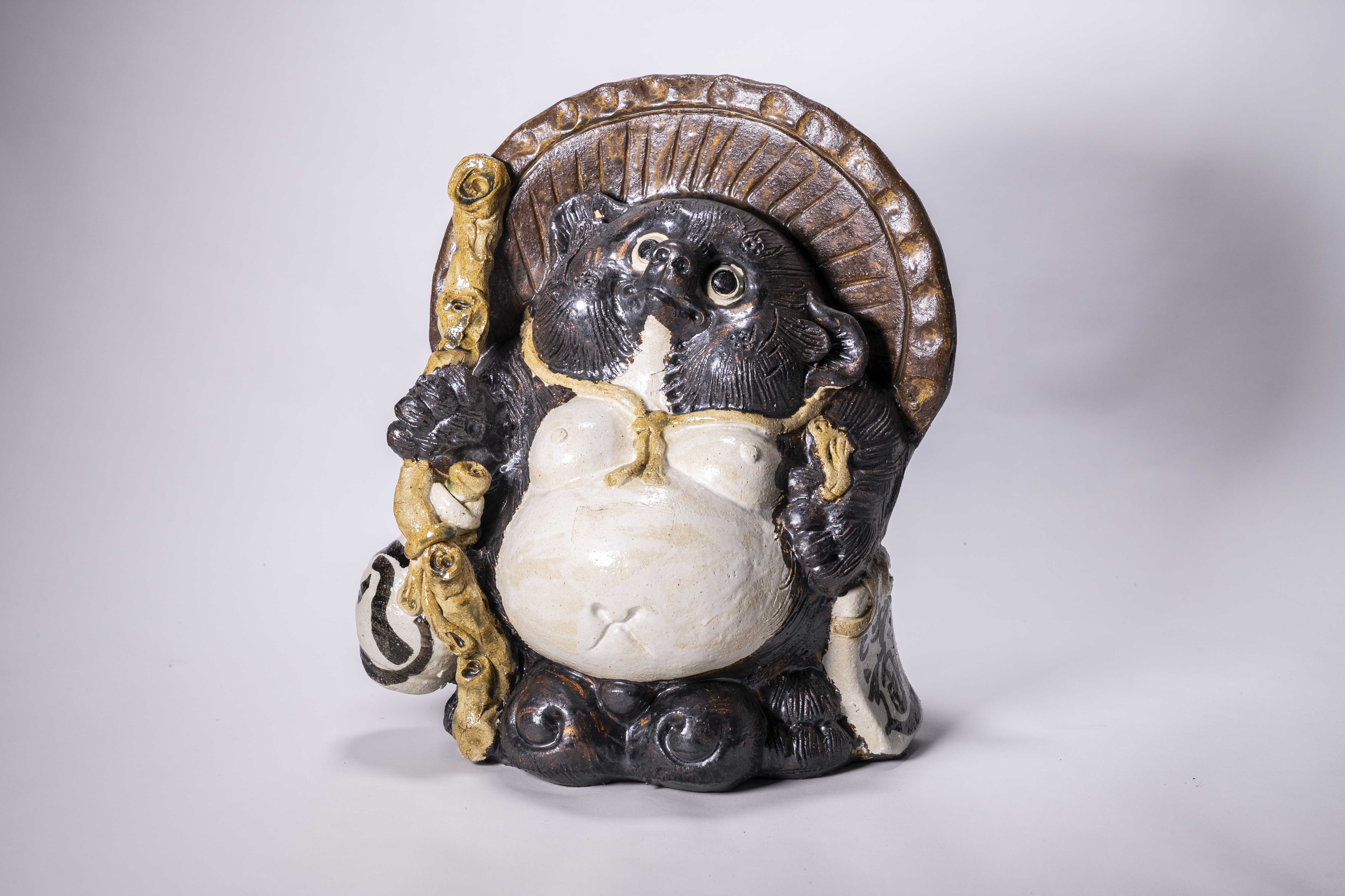 Kotanukian Handcrafted Tanuki “Fukufuku Black” – Shigaraki ware KAMA